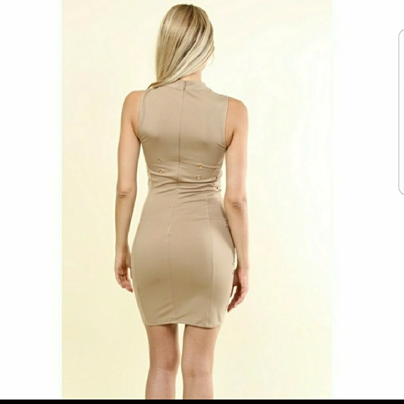 Greta Grommet Dress - Picture 4 of 6